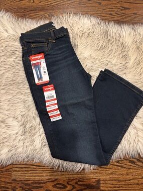NWT Wrangler Boys Bootcut Regular Denim Jeans
